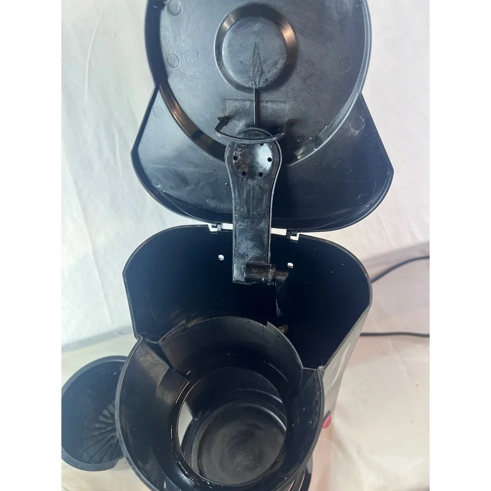 Black+Decker 5-Cup Drip Coffee Maker Black Glass Carafe DCM600B